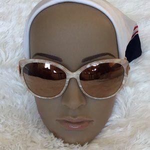 LOUIS VUITTON Pink Marbled Frame Sunglasses Z0856W